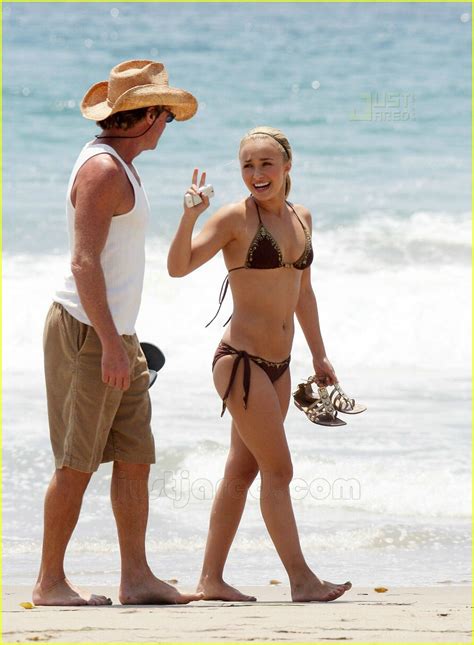 Hayden Panettiere Is A Bikini Babe Photo Bikini Hayden