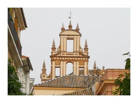 Influencia de la serliana de la Giralda en las espadañas de Sevilla