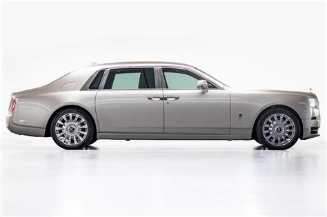 Rolls-Royce Phantom Bespoke - Pupil Of Fate Motors - United Arab ...