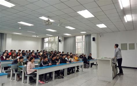 网络与通信工程学院召开2017 2018学年第二学期学生干部大会 网络与通信工程学院网站