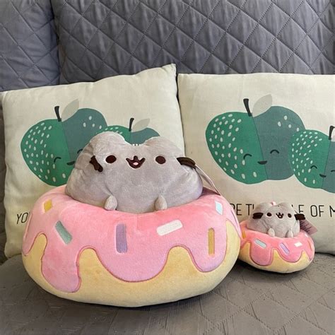 Pusheen Toys Nwt Pusheen Donut Plush Set Poshmark