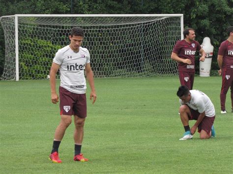 Spnet Cl Usula Pode Tirar Hernanes Do S O Paulo Que Tenta Contrat