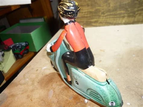 ANCIEN JOUET KWP Scooter Vespa Lambretta Tole Cle Moto Mecanique EUR 25