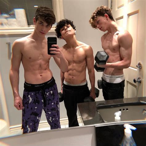 Teen Boxing Muscles Brandon Rowland Mario Y Luigi Sweet Boyfriend