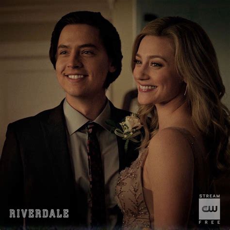 Say Cheese 😀 Riverdale Season 1 Riverdale Cast Betty And Jughead