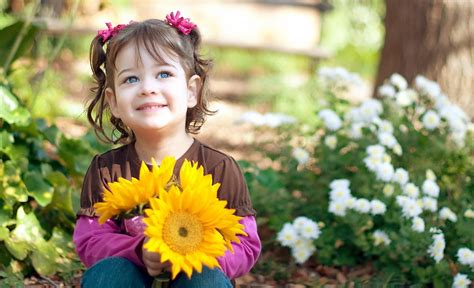 Hd Wallpaper Child With Sunflowers