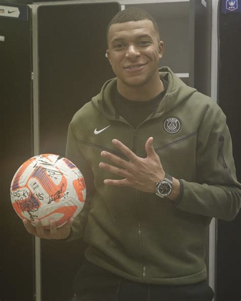 Paris Saint Germain On Twitter Kmbappe Es El Primer Jugador En