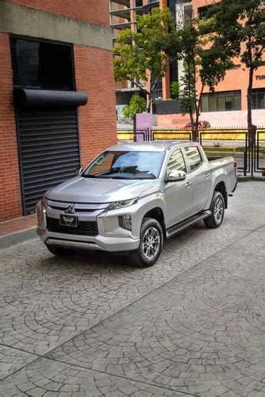 Alquiler Pick Up Carros Y Camionetas Mitsubishi L200 Con Aire