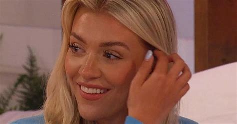 Love Island Goss On Twitter Love Island S Molly Marsh Touches Down In