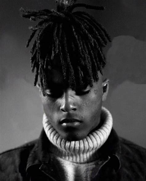 here’s a rare from x’s photoshoot : r/XXXTENTACION