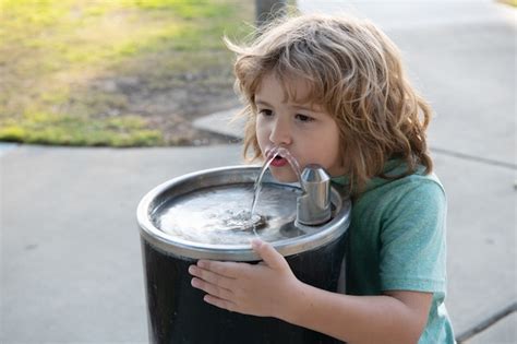 Premium Photo Refreshment Solution To Quench Your Thirst Thirsty Kid