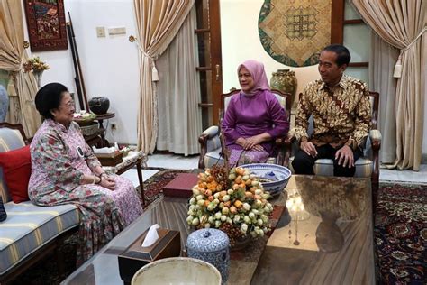 Jokowi Dan Ibu Bersilaturahim Ke Kediaman Megawati Antara News Jawa Timur