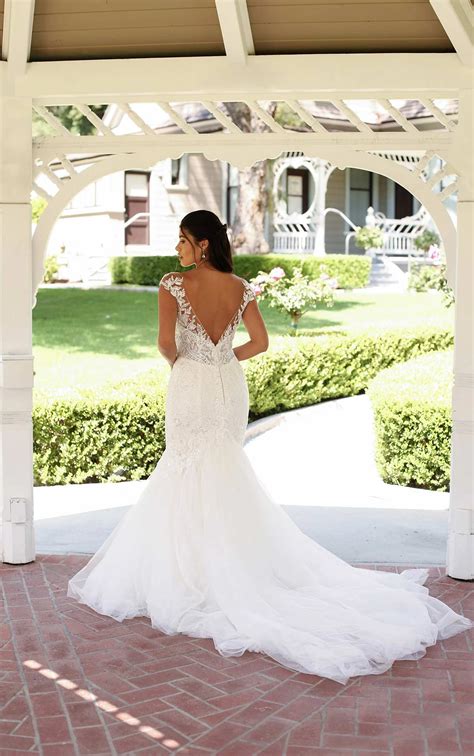 Flare wedding dress 60 photos - Astyledwedding.com