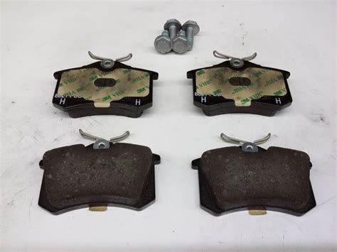 1998 2004 Volkswagen Passat Brake Pads Rear 4B0 698 451 E Vwpartscente