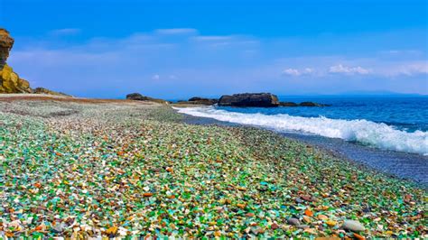 Exploring Glass Beach, California – Travelhoppers