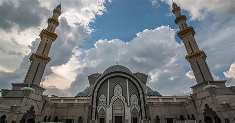 Federal Territory Mosque In Kuala Lumpur Malaysia Sygic Travel