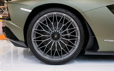 Lamborghini Wheels: Features, Aesthetics & More | dubizzle