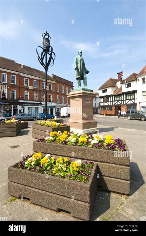 Statue Of Lord Palmerston Market Square Romsey Hampshire Uk Stock Photo