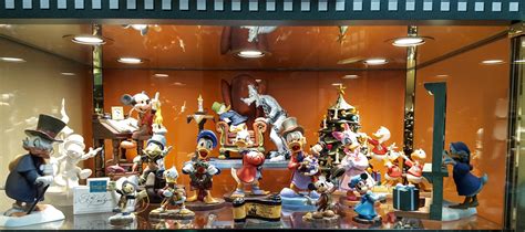 Mickey Christmas Carol WDCC Collection