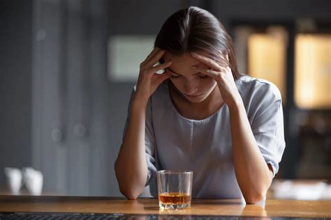 Signs Of Alcohol Addiction Help Your Loved One Seek Treatment