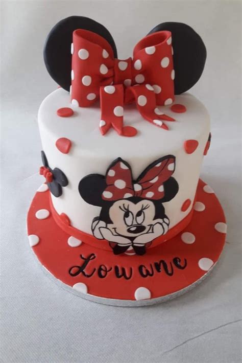 G Teau Anniversaire Minnie Rouge Blanc Avec Les Oreilles Noires