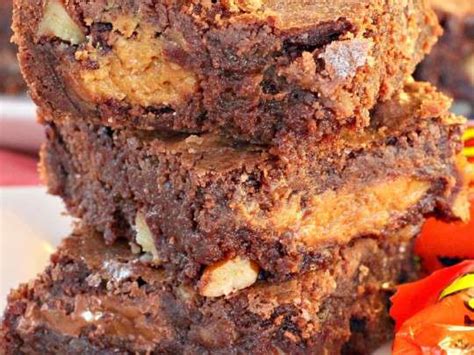 Reese S Peanut Butter Cup Surprise Brownies Can T Stay Out Of The Kitchen