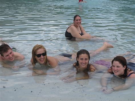 Hot Sexy Stephanie Leger Bikini Pics