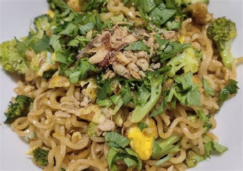 Resep Indomie Sayur Simple dan Nikmat oleh Agatha Novena - Cookpad