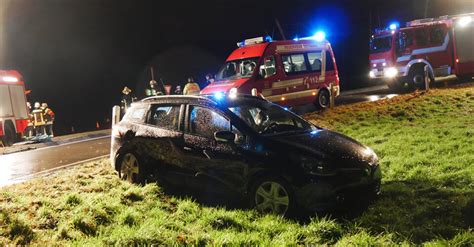 Verkehrsunfall Auf B Bei Tettnang Autos Prallen Zusammen