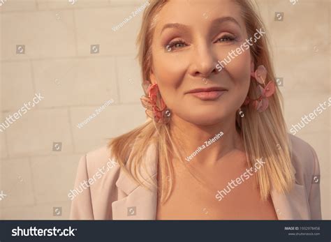 Portrait Middle Aged Woman Nude Makeup Stock Photo 1932978458 Shutterstock