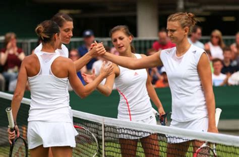 The post-tennis arm-wrestle handshake - BBC News
