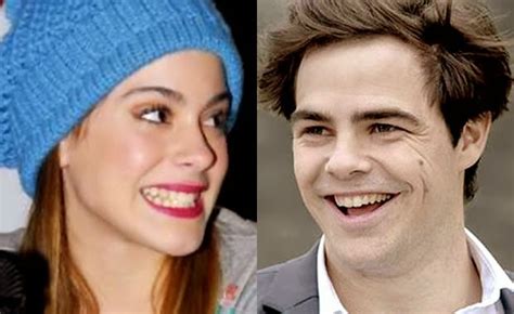 Peter Lanzani confirmó su noviazgo con Martina Stoessel Estamos