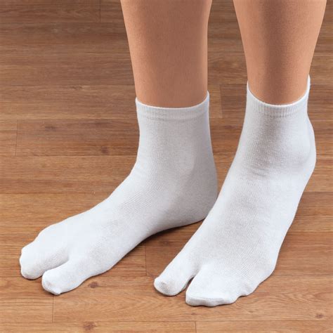 Split Toe Flip Flop Socks For Men And Women White