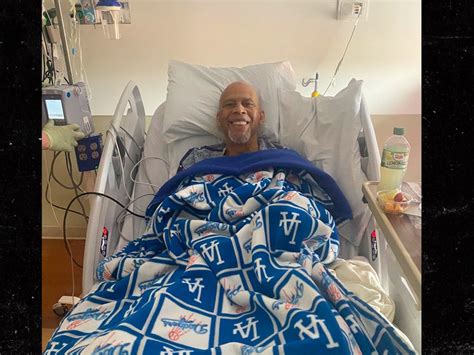 Kareem Abdul Jabbar In Great Spirits After Breaking Hip In Bad Fall