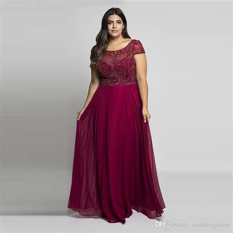 Burgundy Plus Size Prom Dresses Sheer Jewel Neck Chiffon Backless