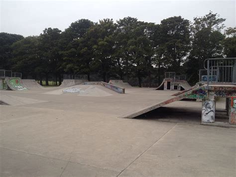 Leeds Hydepark Skateboard Cool Park In A Nice Setting Grounds A