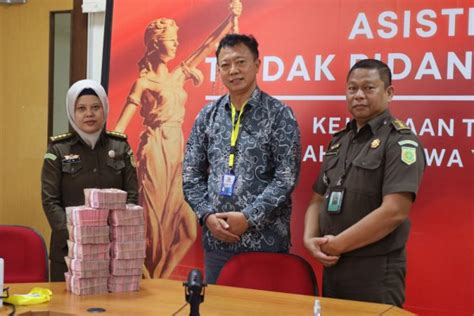 Kasus Mafia Tanah Kas Desa Krido Kembalikan Uang Gratifikasi