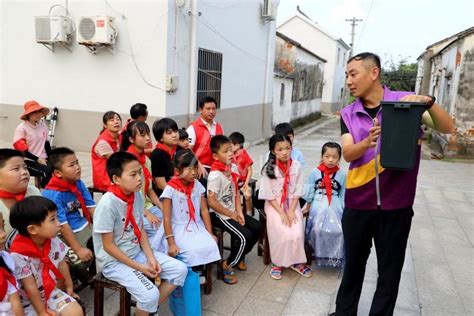 南京：垃圾分类宣传 小学生增意识 人民图片网