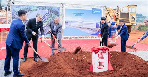 solenidade chinesa Midea inicia obras de fábrica em Pouso Alegre