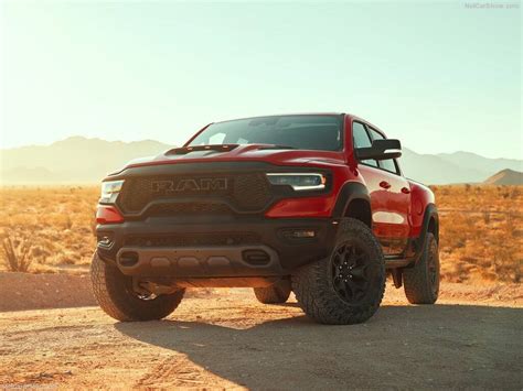 Ram 2500 Laramie Chega à Linha 2021 Sem Mudanças