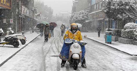 Heavy Snowfall Wreaks Havoc In China 21 Killed Economic Losses Worth