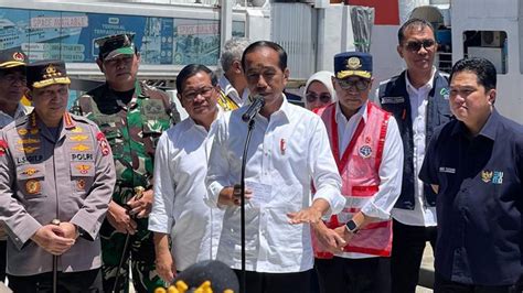 Blusukan Bareng Jokowi Ke Pasar Kelapa Cilegon Menteri Bumn