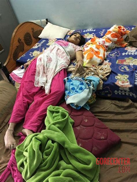 Mix Random Dead Women 36 • Gorecenter