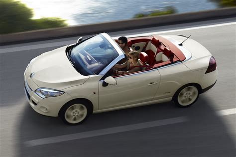 Renault Megane Coupe Cabriolet Floride One Minute Review Divine Glitz