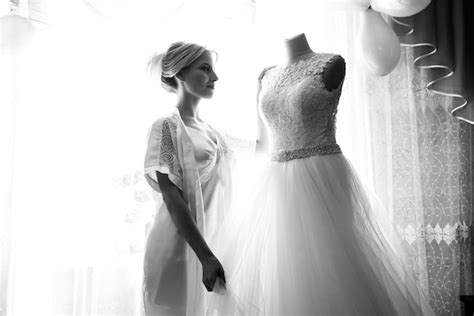 Boudoir Da Noiva Noiva Encantadora De Manh Em Lingerie Se Prepara Para A Festa Foto Premium