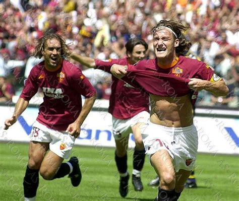 Totti Montella E Batistuta Totti Roma As Roma Iconic Photos Genoa Parma Pitch Rap Two By