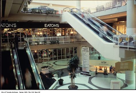 Old Toronto Series On Twitter Eaton Centre In The S Credit City