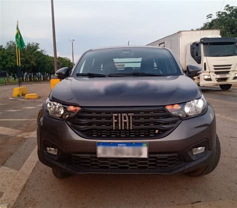 Em Sorriso MT PRF recupera carro furtado Polícia Rodoviária Federal