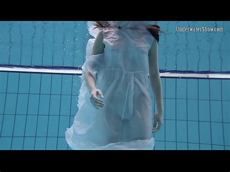 Mega Hot Underwater Erotics With Andrejka XVIDEOS