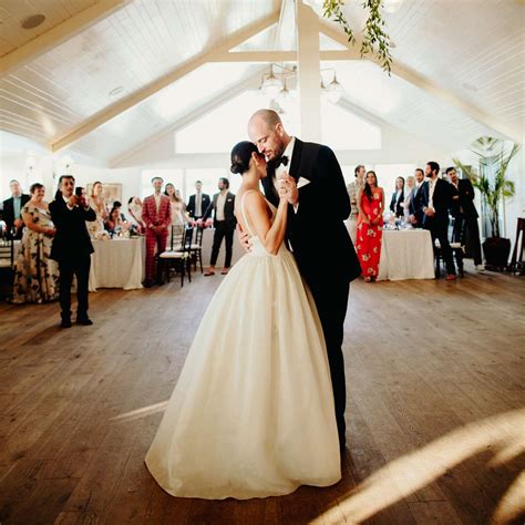 78 Best Wedding Slow Dance Songs